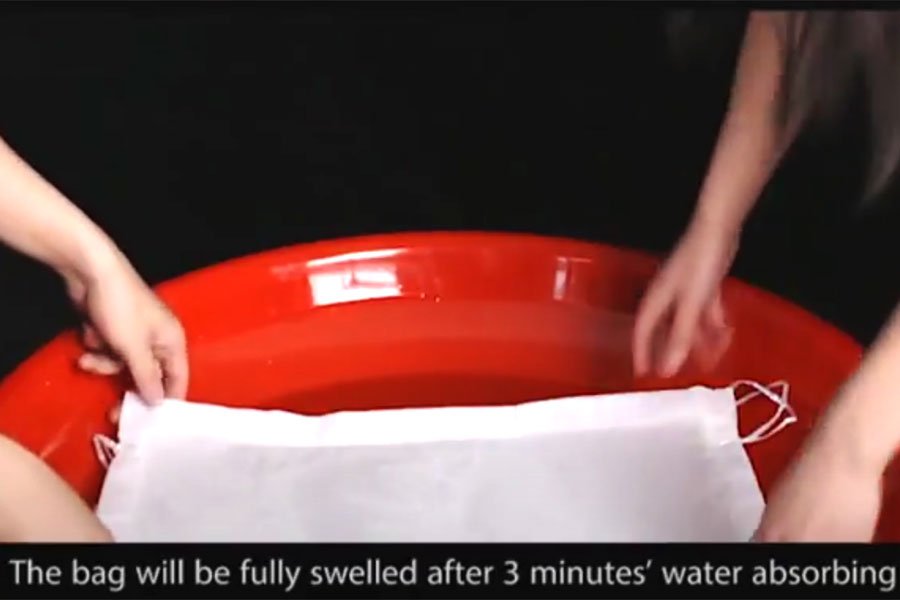 3 Minutes in water